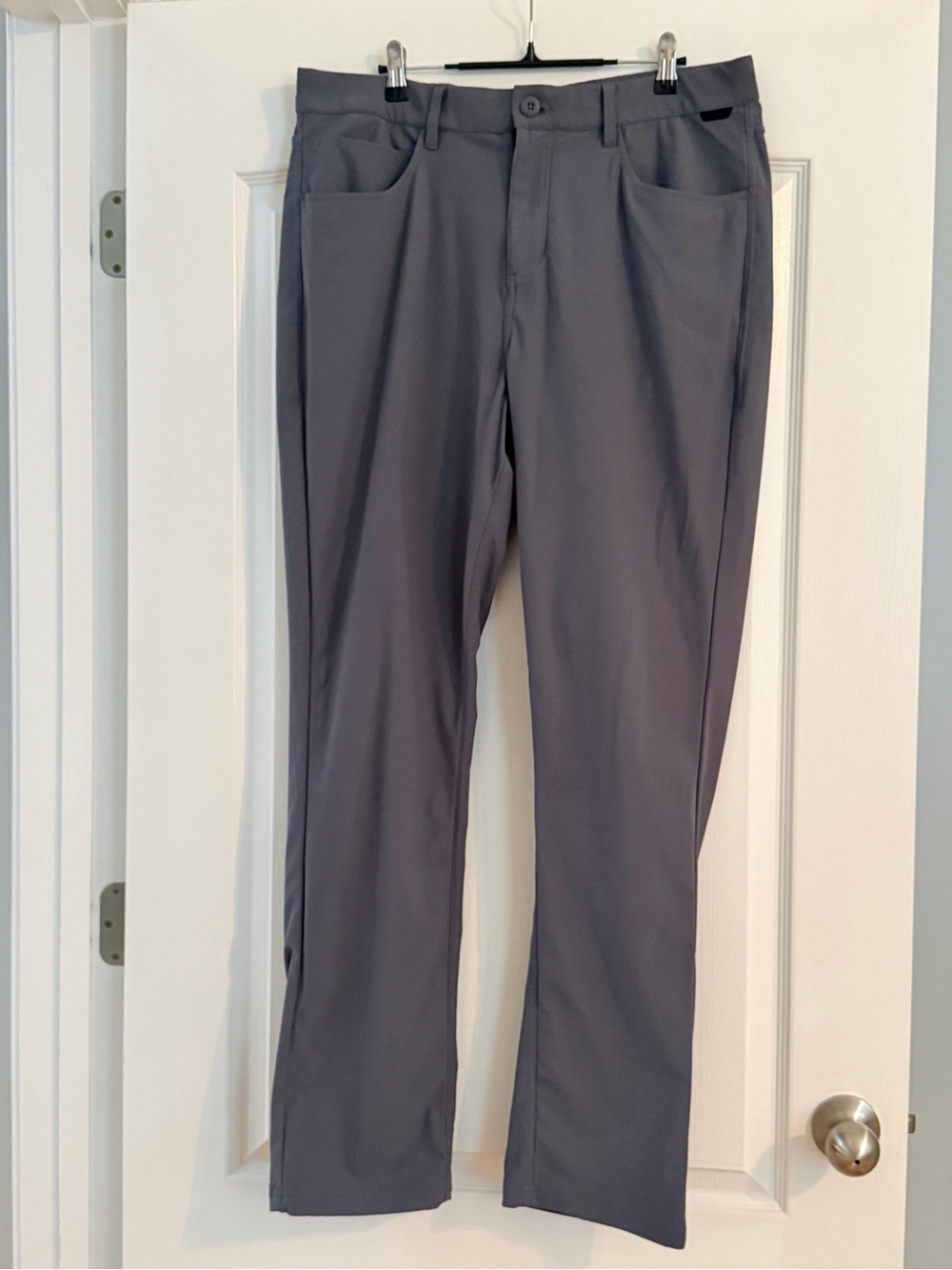 Men's Straight Golf Pants in Slate Gray